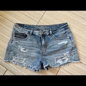 AMERICAN EAGLE Tomgirl Shortie, Size 8